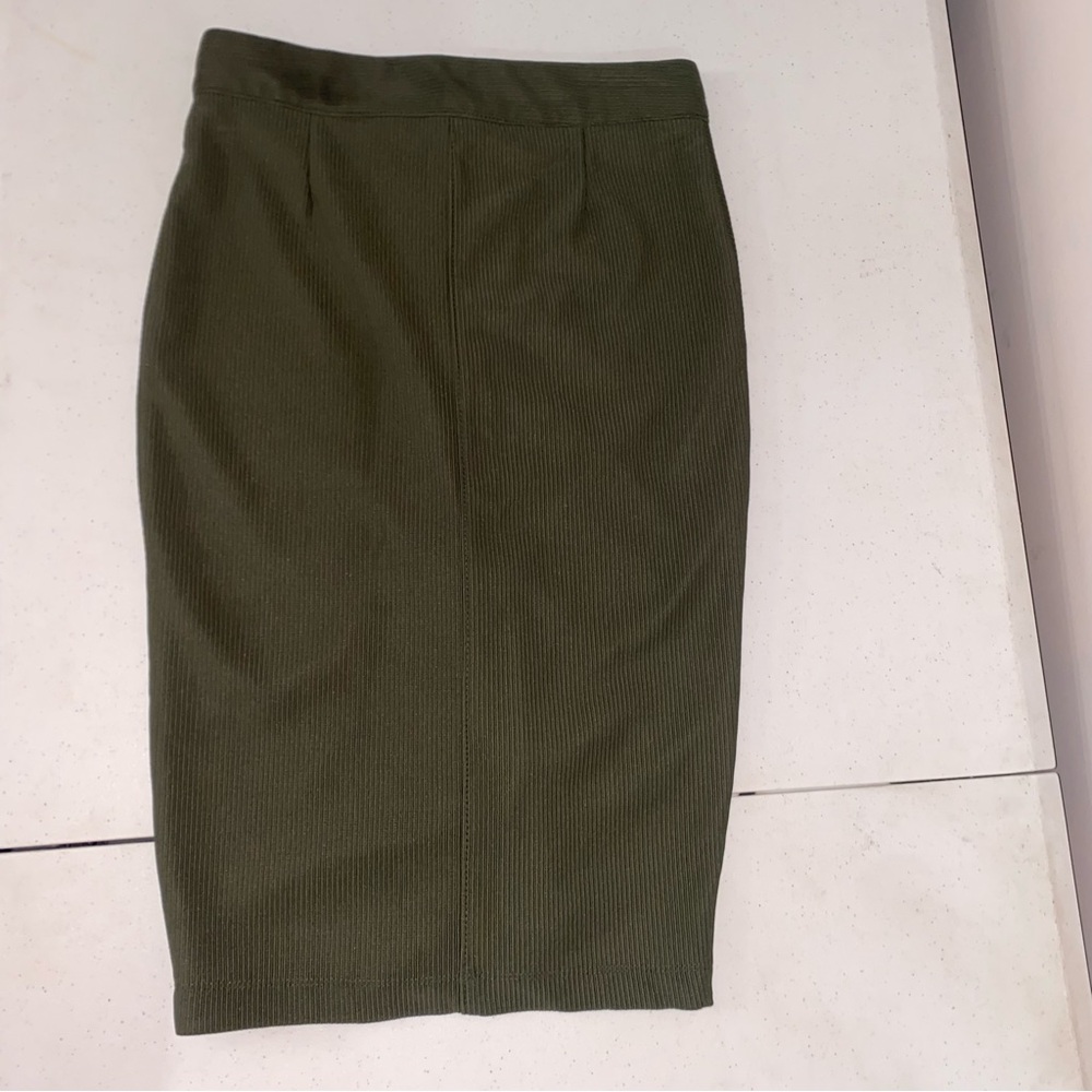 Charlotte Russe Women Pencil Skirt Medium Olive Green Knee Length Classic